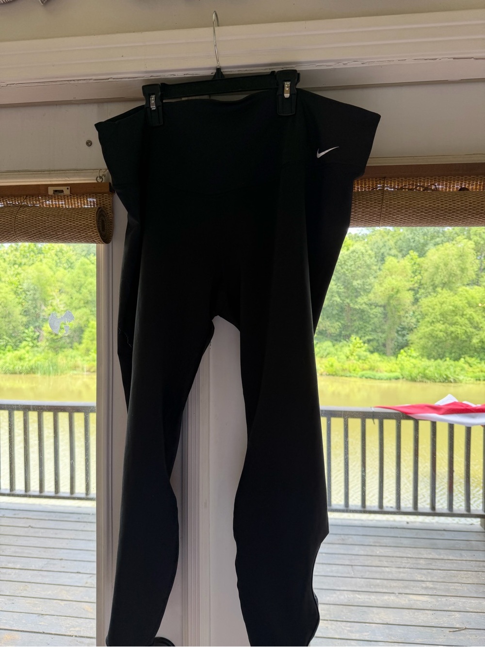 WOMENS PLUS 3x Nike Black Women's High-Waist Leggings with Swoosh